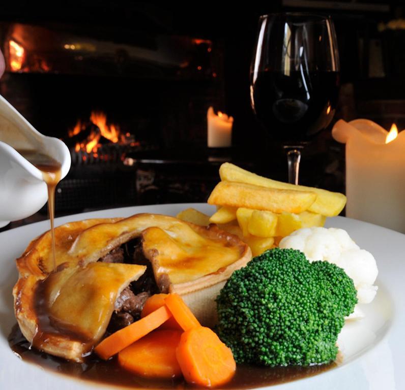 The New Inn Heckfield Esterno foto